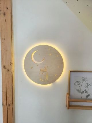 Dnes k vám putovaly tyto lampičky. ✨ Děkuji za Vaši důvěru a podporu, moc si toho vážím. 🥹 (Na fotkách jsou foceny za...