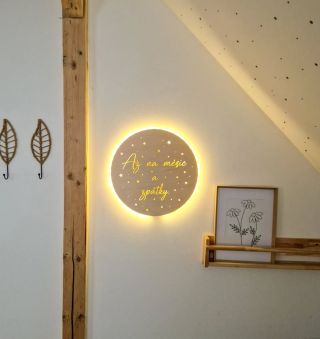Až na měsíc a zpátky ✨💛 #domov #laska #materskalaska #rodicovskalaska #bezpodminecnalaska #pokoj #detskypokoj...