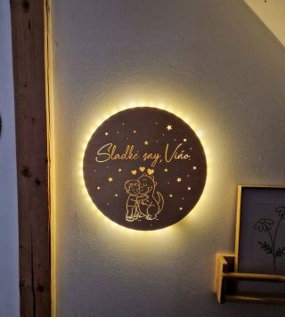 Dinosauří objetí pro ty nejsladší sny. ✨ #dino #dinosaurus #objeti #sladkesny #dobrounoc #deti #chlapecek #miminko...